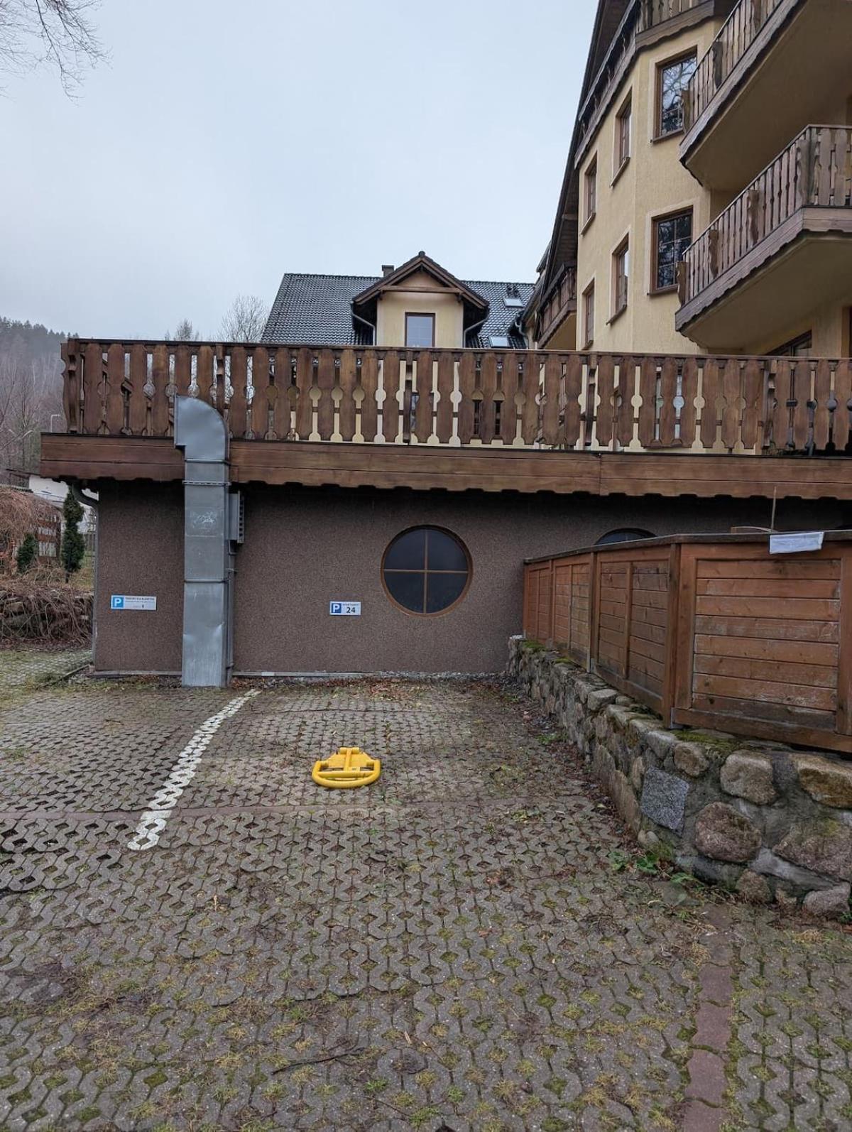 24 Apartment